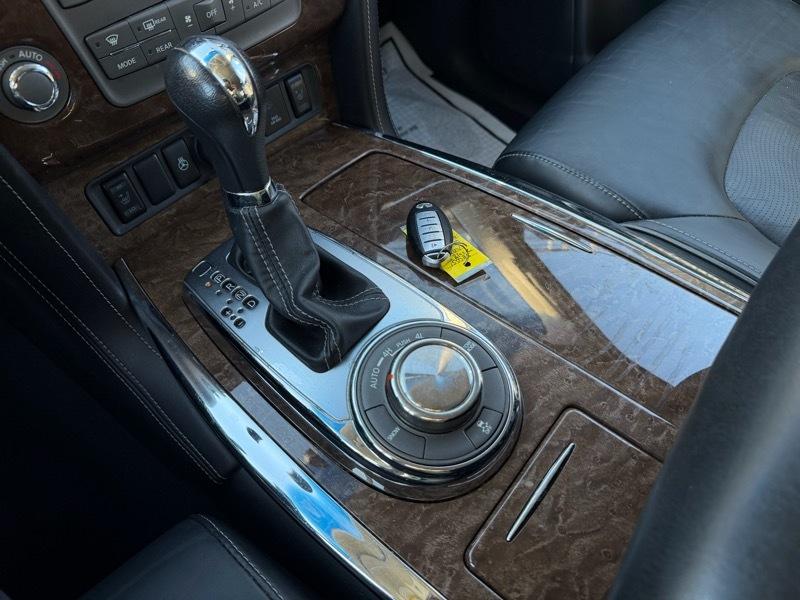 Infiniti QX80 4WD 2017