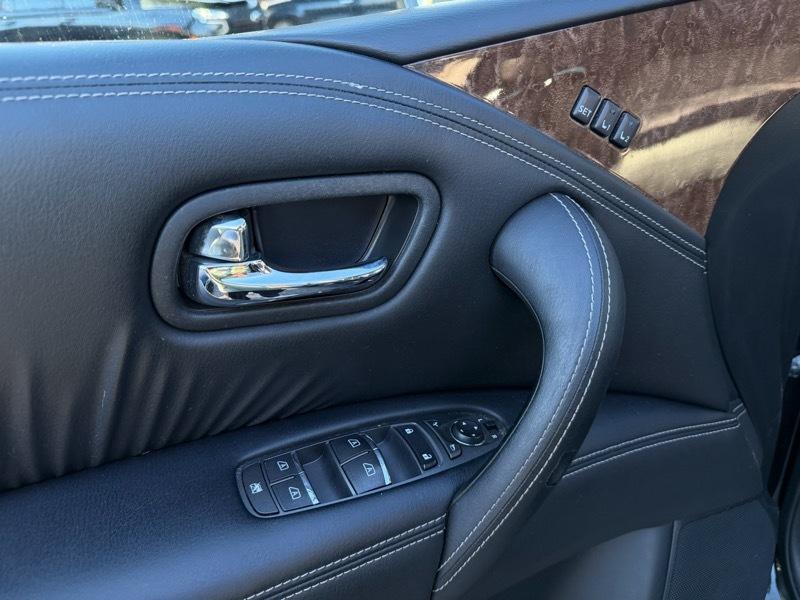 Infiniti QX80 4WD 2017