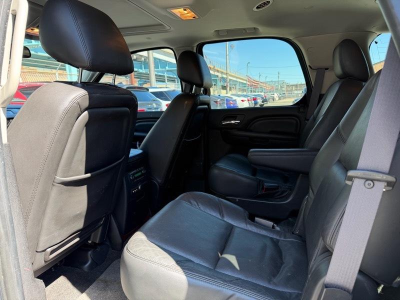 Cadillac Escalade 2WD Luxury 2013