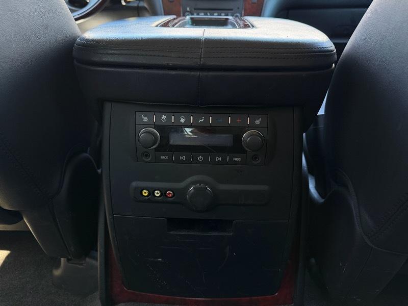 Cadillac Escalade 2WD Luxury 2013