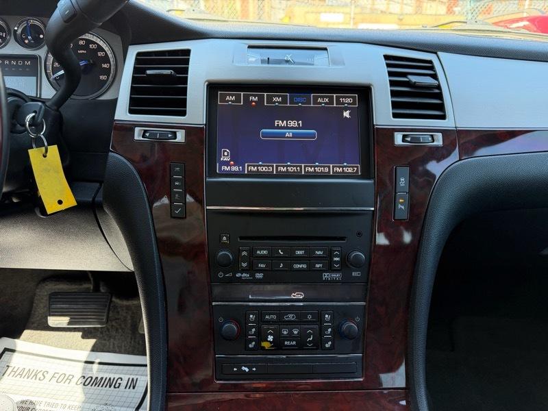 Cadillac Escalade 2WD Luxury 2013