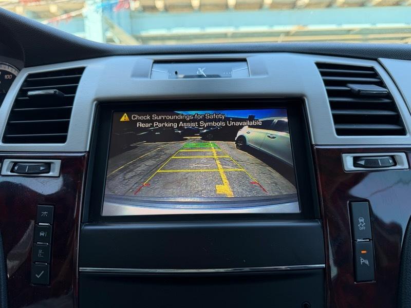 Cadillac Escalade 2WD Luxury 2013