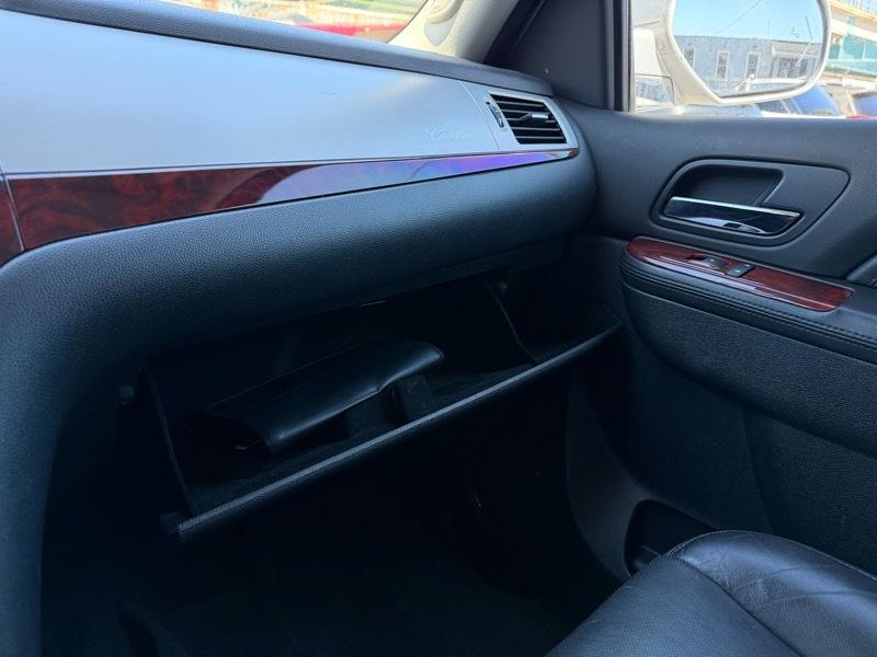 Cadillac Escalade 2WD Luxury 2013