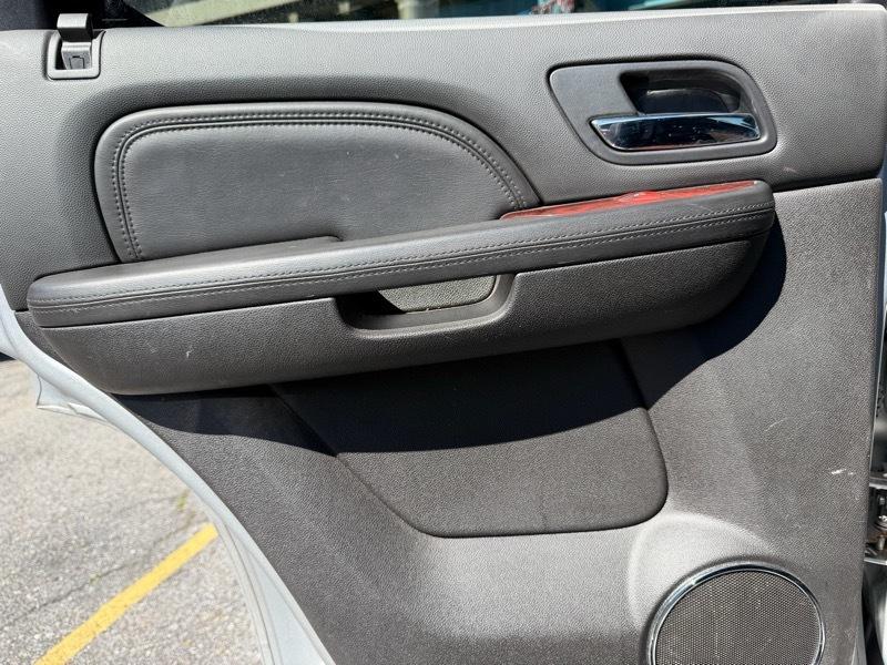 Cadillac Escalade 2WD Luxury 2013