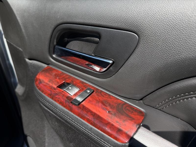 Cadillac Escalade 2WD Luxury 2013