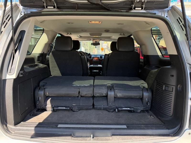 Cadillac Escalade 2WD Luxury 2013