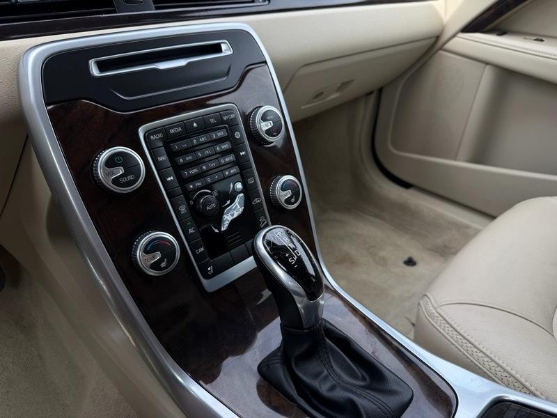 Volvo XC70 T5 Premier AWD 2016