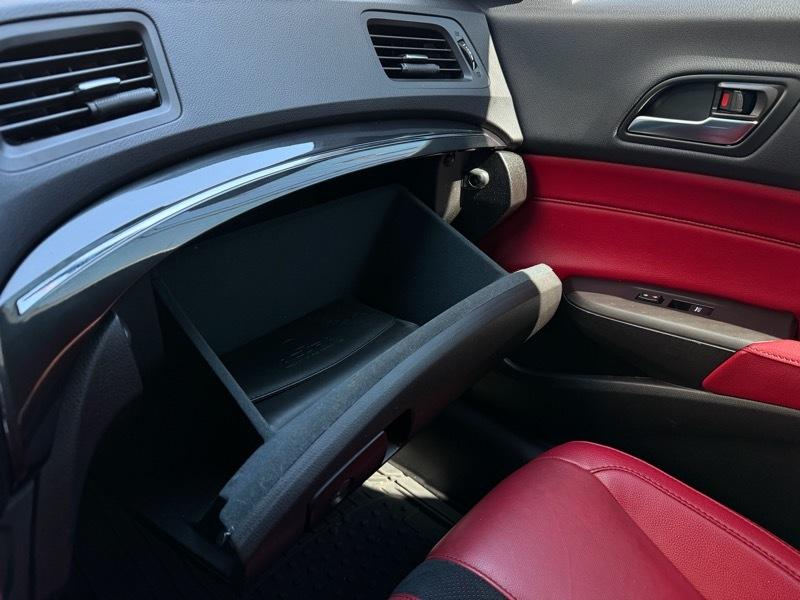 Acura ILX 8-Spd AT w/ Premium & A-SPEC Packages 2021