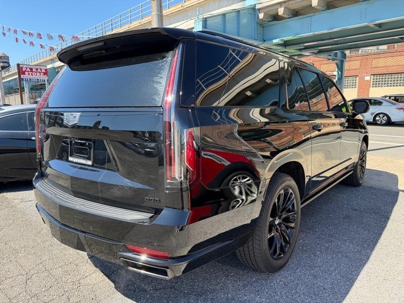 Cadillac Escalade ESV Sport Platinum AWD 2023
