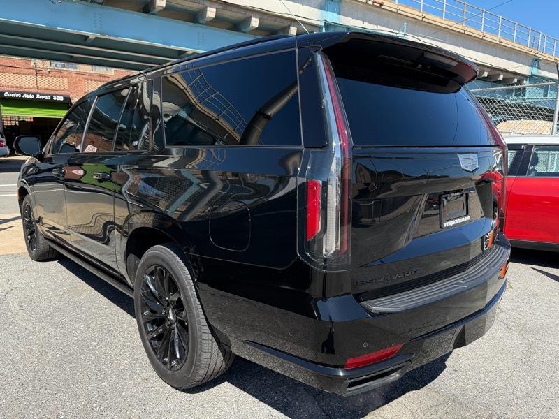 Cadillac Escalade ESV Sport Platinum AWD 2023