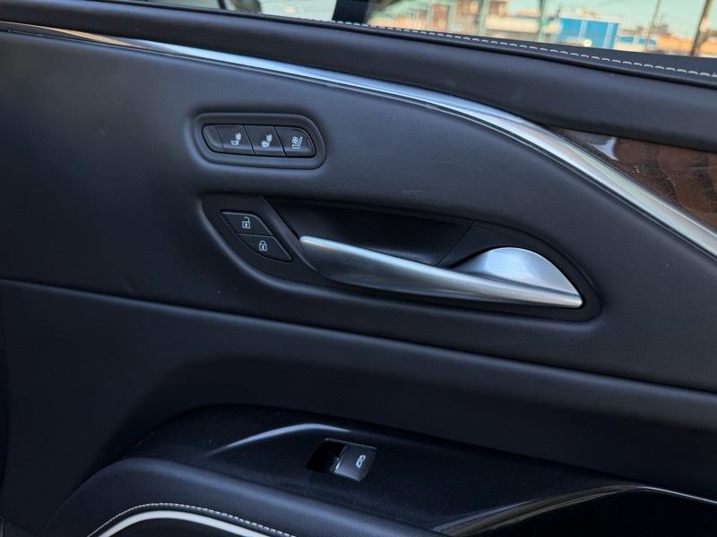 Cadillac Escalade ESV Sport Platinum AWD 2023