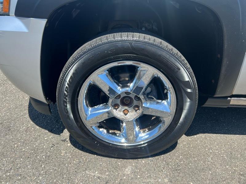 Chevrolet Tahoe LTZ 4WD 2012