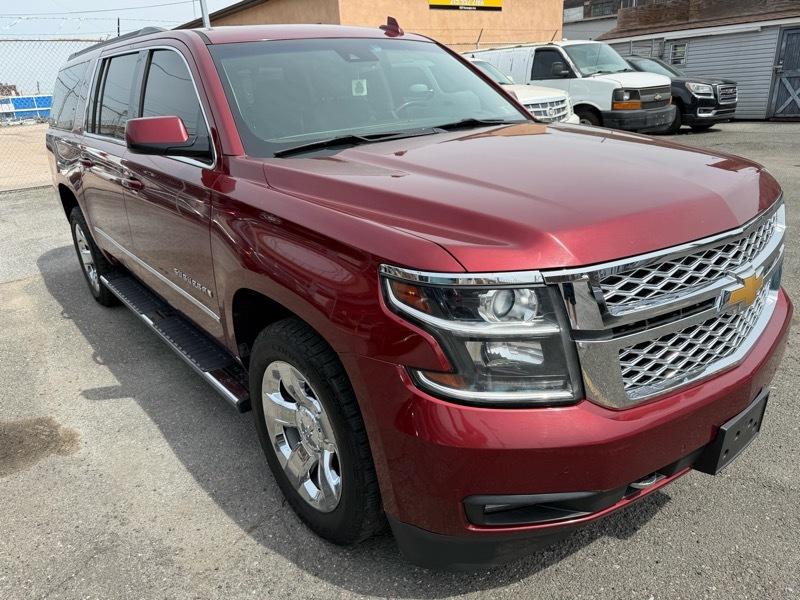 Chevrolet Suburban LT 4WD 2018