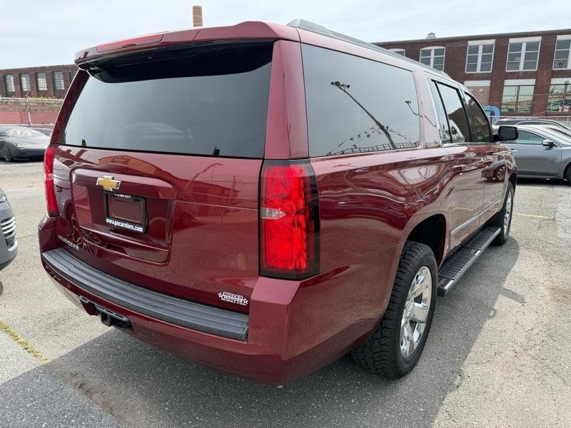 Chevrolet Suburban LT 4WD 2018