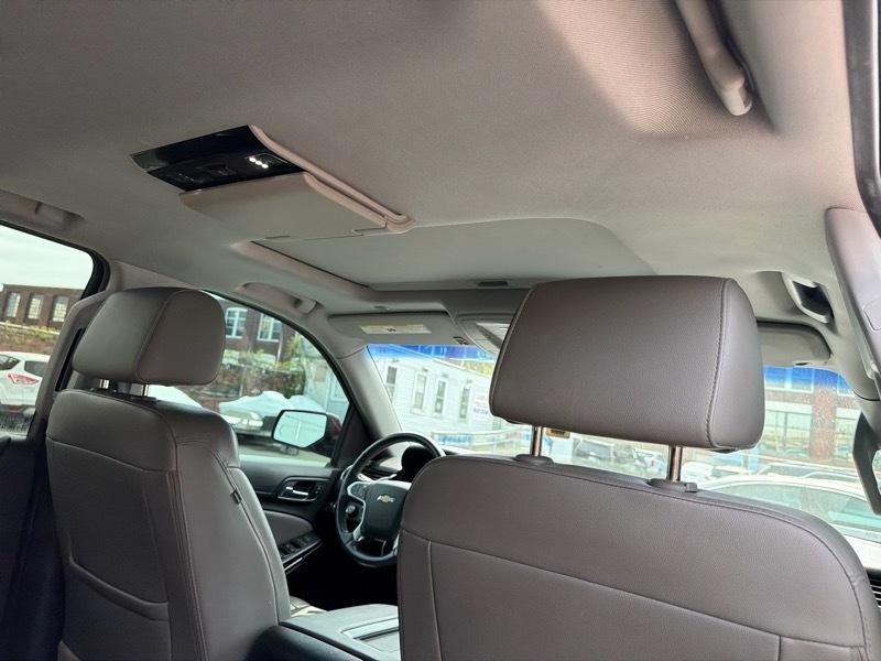 Chevrolet Suburban LT 4WD 2018