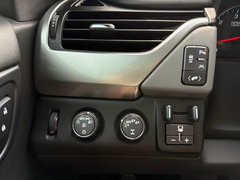 Chevrolet Suburban LT 4WD 2018