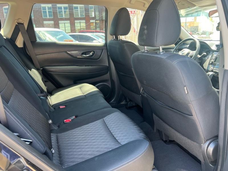Nissan Rogue SV 2WD 2018