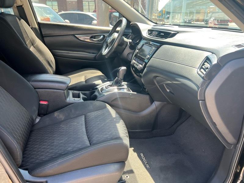 Nissan Rogue SV 2WD 2018