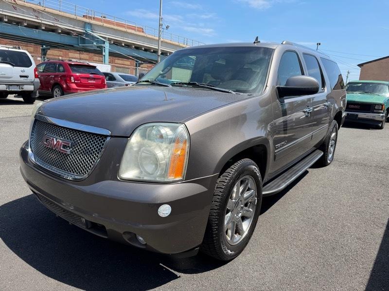 2011 GMC Yukon Denali XL 4WD