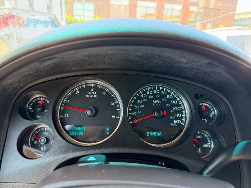 GMC Yukon Denali XL 4WD 2011