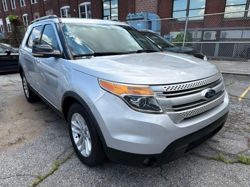 Ford Explorer XLT 4WD 2013