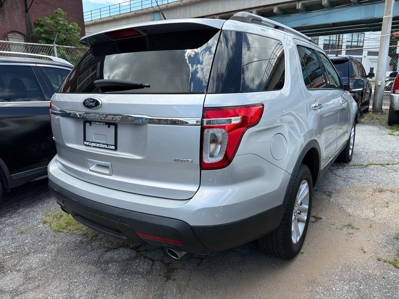 Ford Explorer XLT 4WD 2013