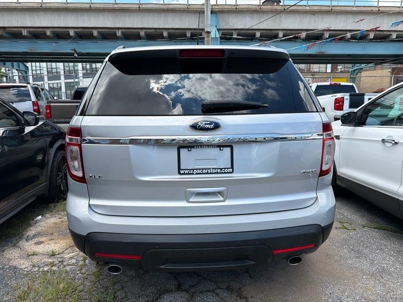 Ford Explorer XLT 4WD 2013