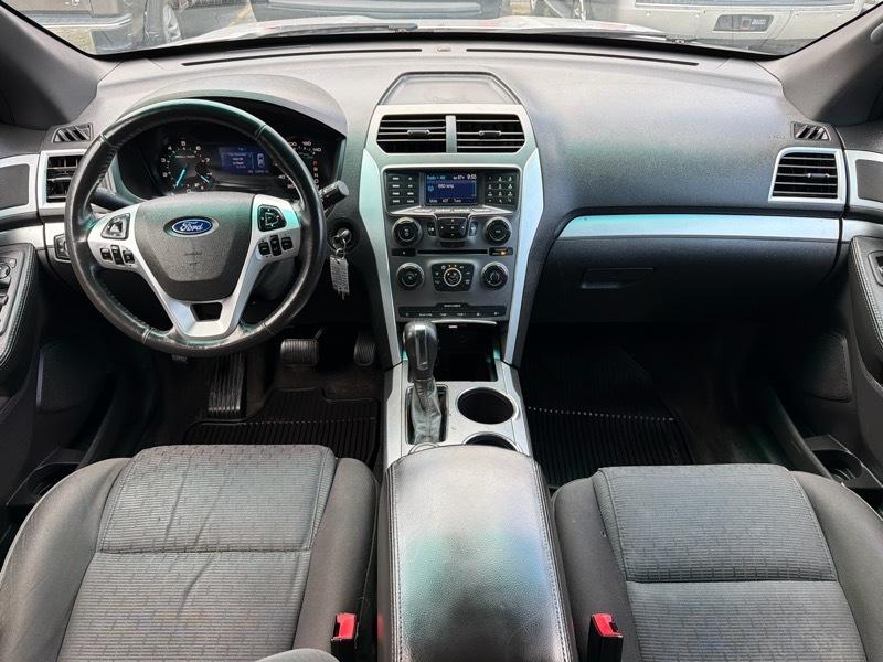 Ford Explorer XLT 4WD 2013