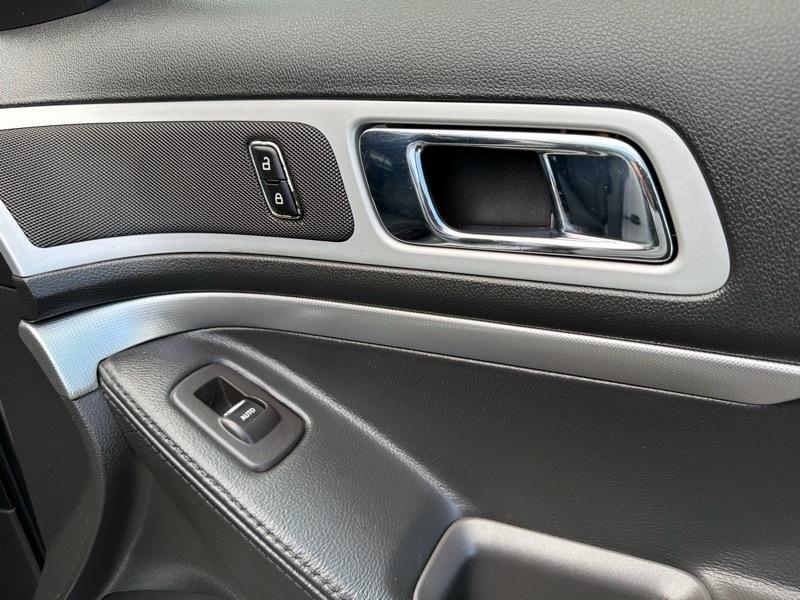 Ford Explorer XLT 4WD 2013