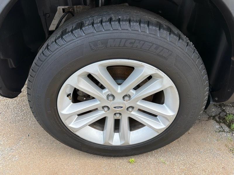 Ford Explorer XLT 4WD 2013