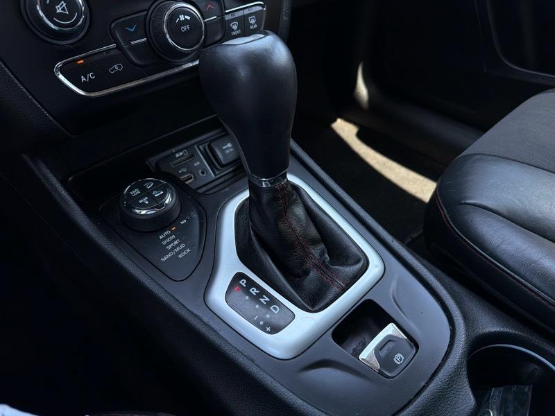 Jeep Cherokee Trailhawk 4WD 2015