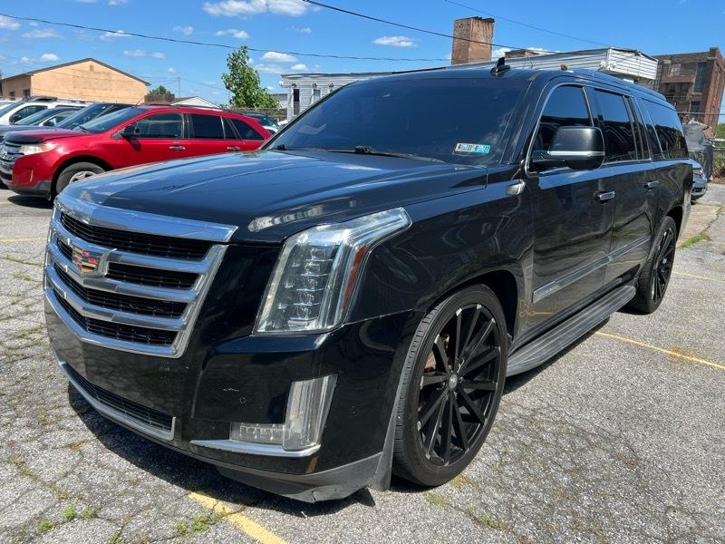 2018 Cadillac Escalade ESV Luxury 4WD