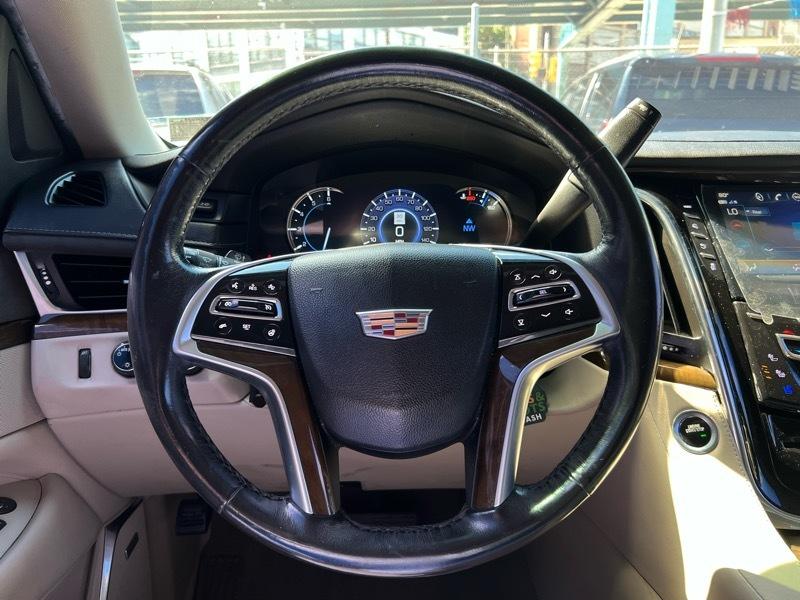 Cadillac Escalade ESV Luxury 4WD 2018