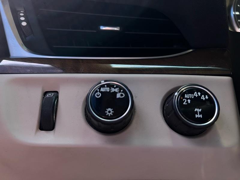 Cadillac Escalade ESV Luxury 4WD 2018