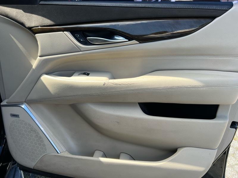 Cadillac Escalade ESV Luxury 4WD 2018