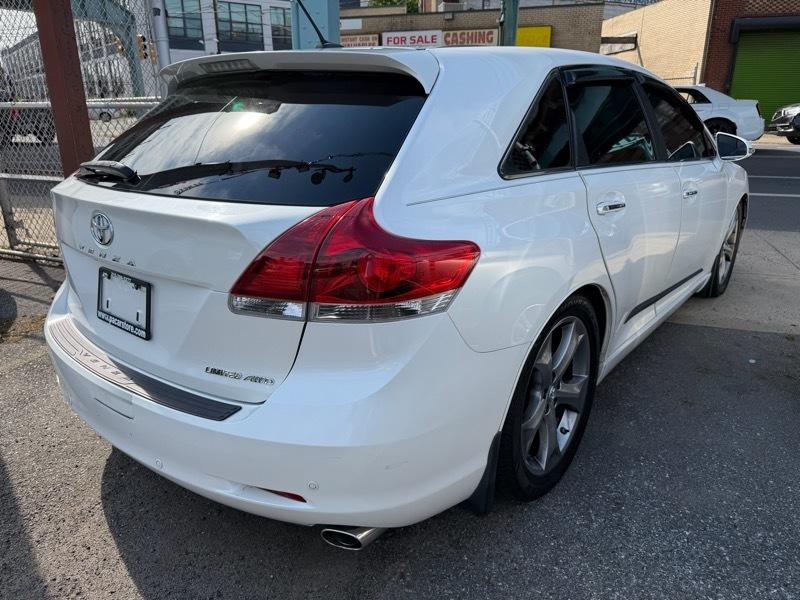 Toyota Venza LE V6 AWD 2014
