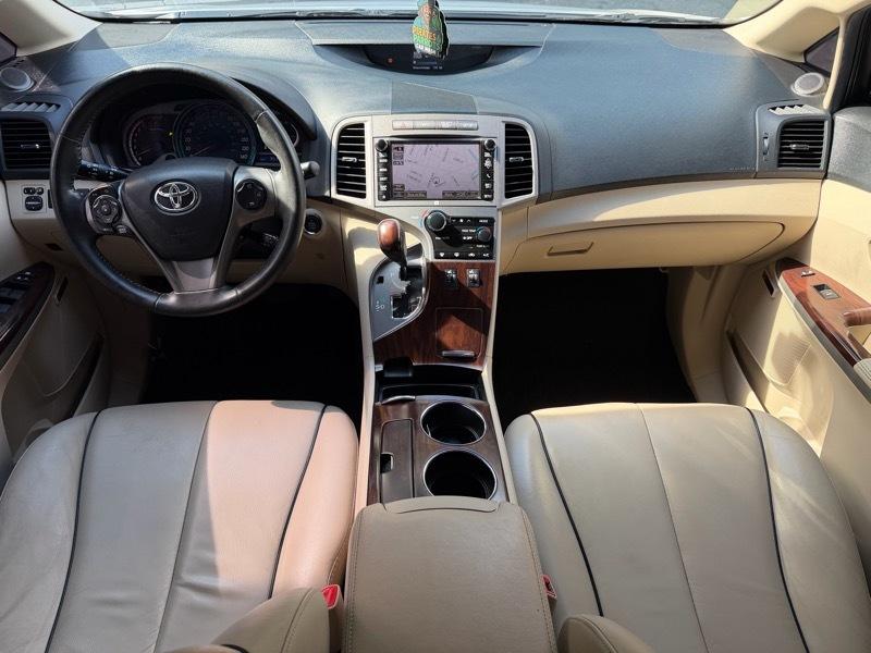 Toyota Venza LE V6 AWD 2014