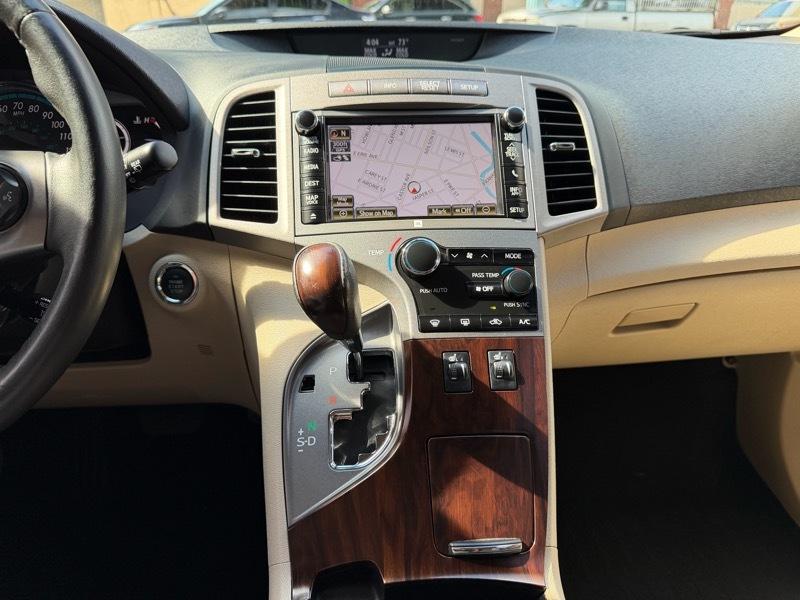 Toyota Venza LE V6 AWD 2014