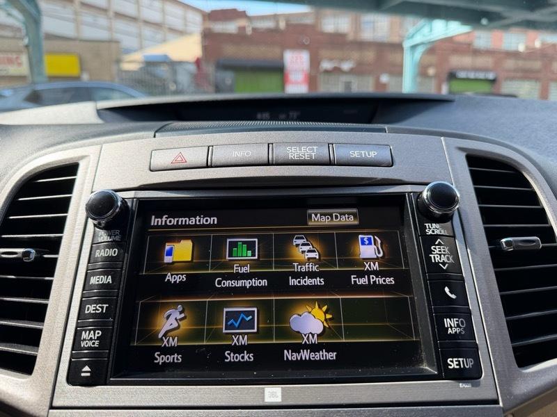Toyota Venza LE V6 AWD 2014