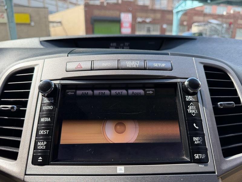 Toyota Venza LE V6 AWD 2014