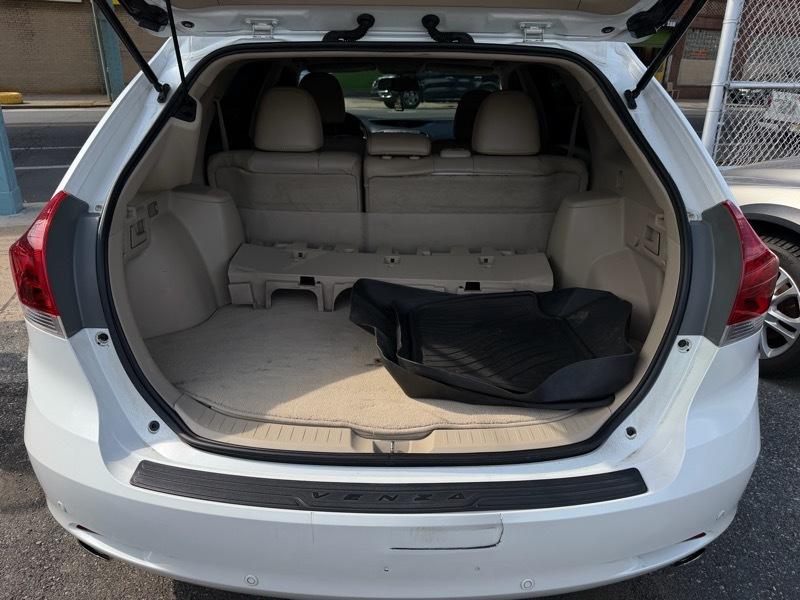 Toyota Venza LE V6 AWD 2014