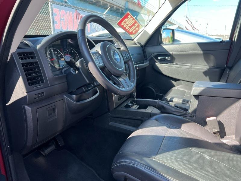 Jeep Liberty Sport 4WD 2012