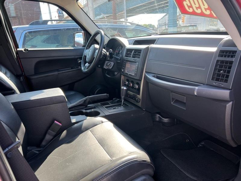Jeep Liberty Sport 4WD 2012