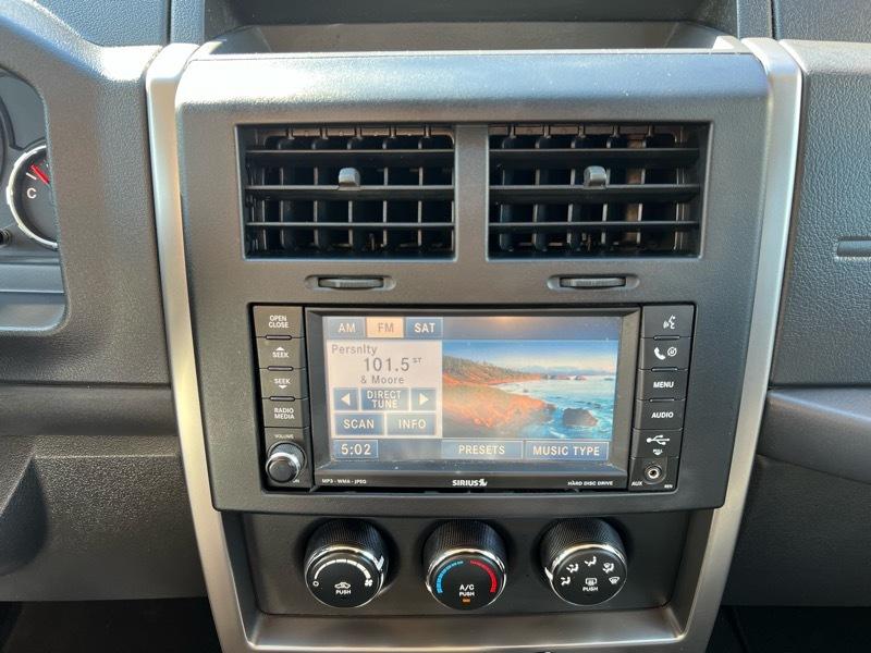 Jeep Liberty Sport 4WD 2012