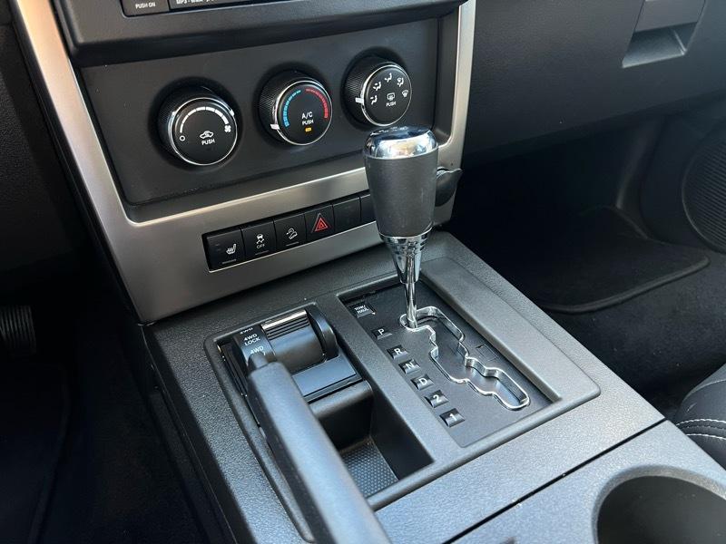 Jeep Liberty Sport 4WD 2012