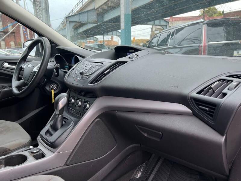 Ford Escape SE FWD 2014