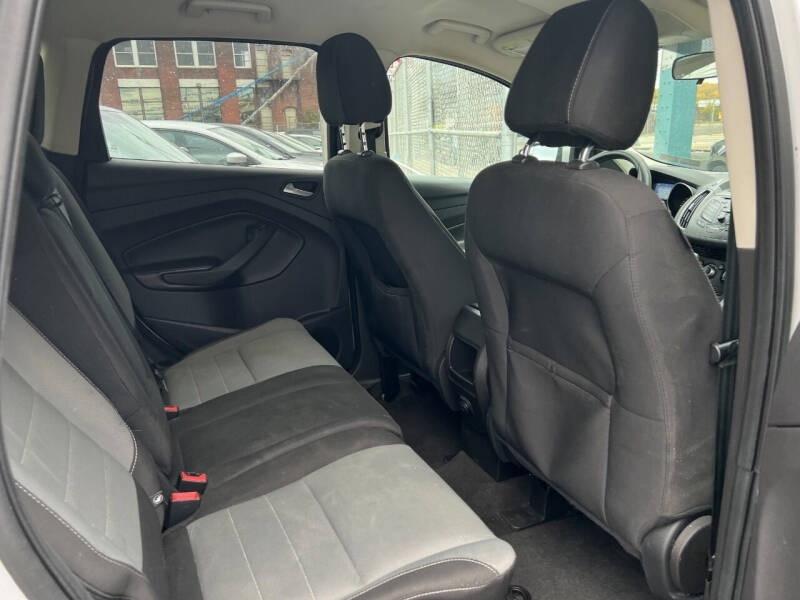 Ford Escape SE FWD 2014