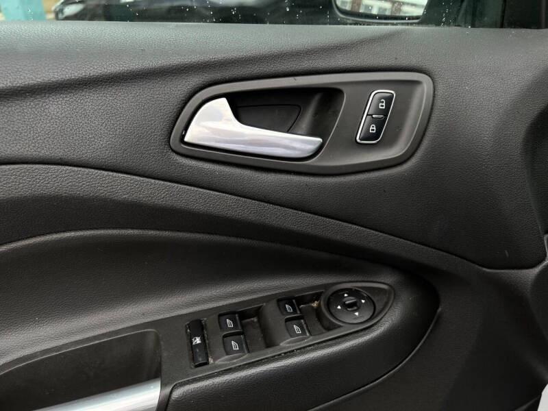 Ford Escape SE FWD 2014