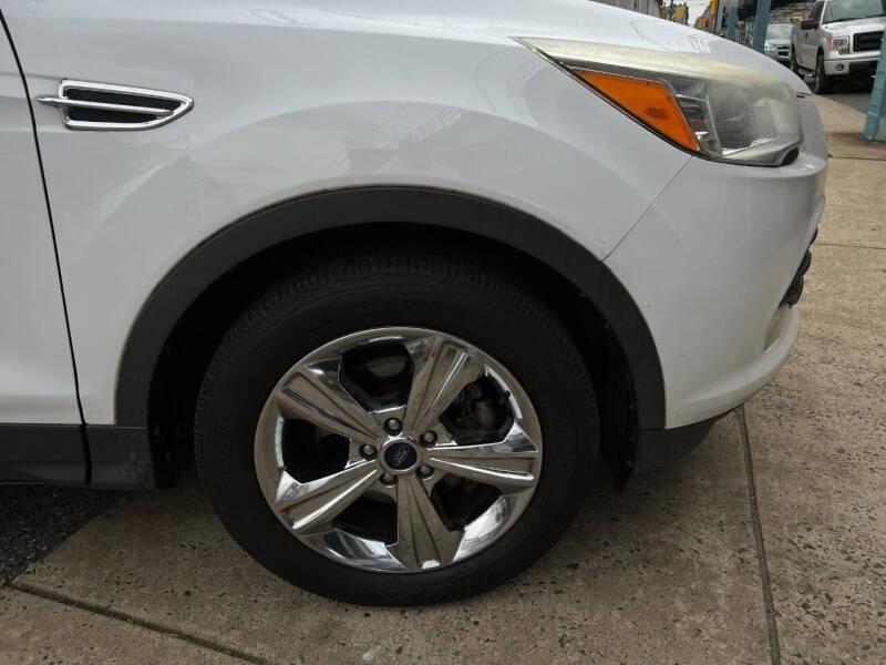 Ford Escape SE FWD 2014