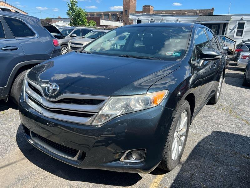 Toyota Venza LE I4 AWD 2013